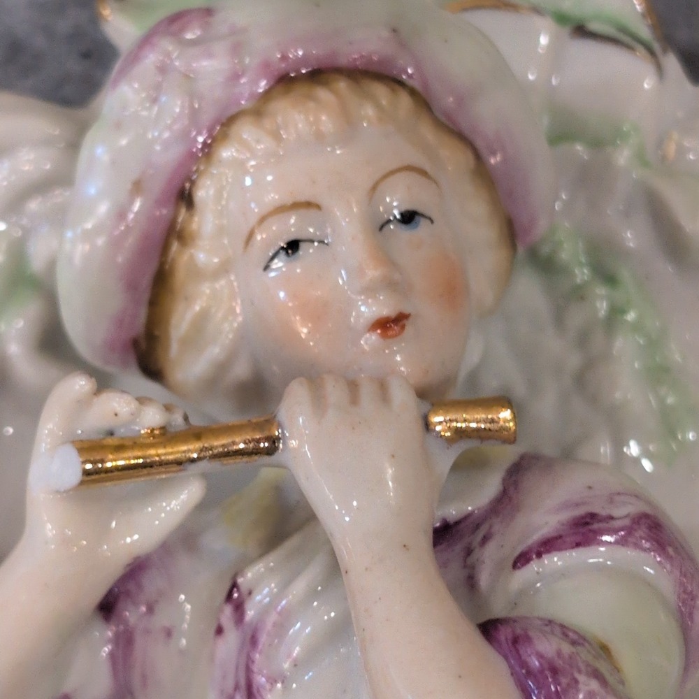 Vintage Porcelain Figurine Boy Playing Flute Wall Plaque Gold Trim Japan - Picture 2 of 3